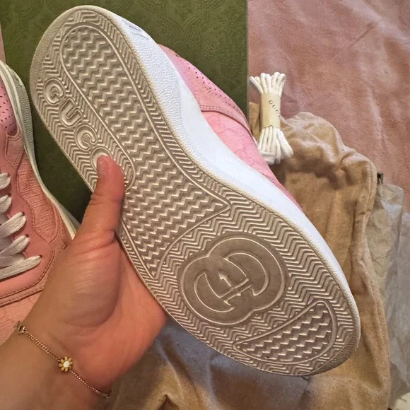 Gucci Pink and White Lace-Up Sneakers - Picture 4 of 9